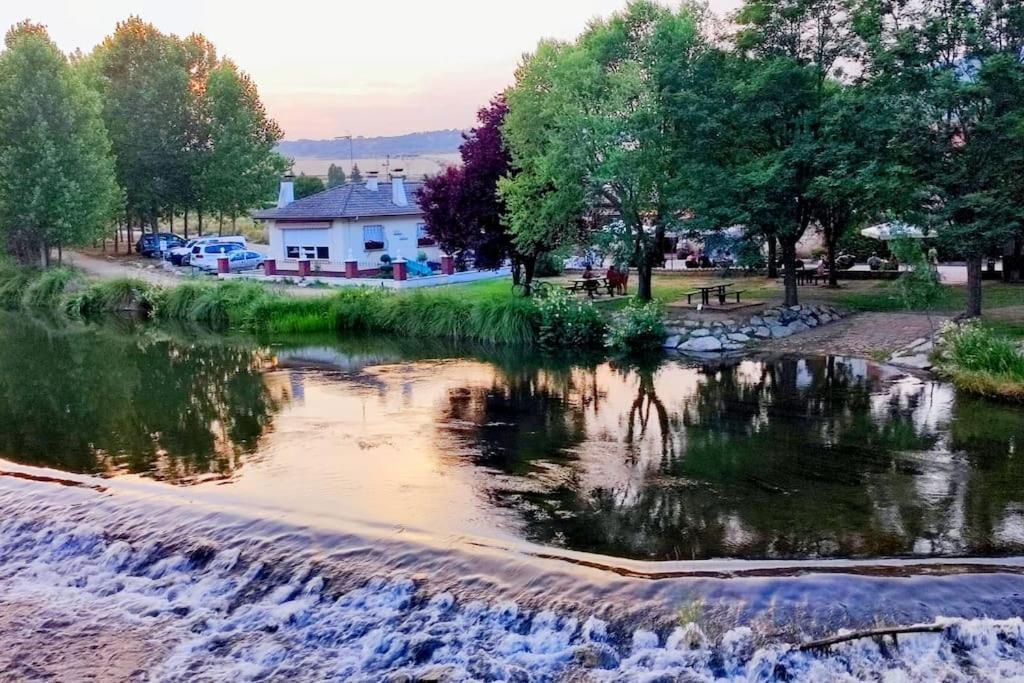 Villa Casa La Riera Salinas De Pisuerga Esterno foto